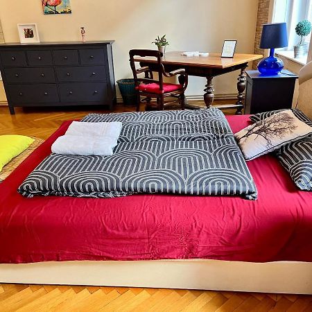 Zen Hostel By Central Market Будапеща Екстериор снимка