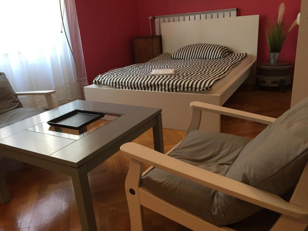 Zen Hostel By Central Market Будапеща Екстериор снимка