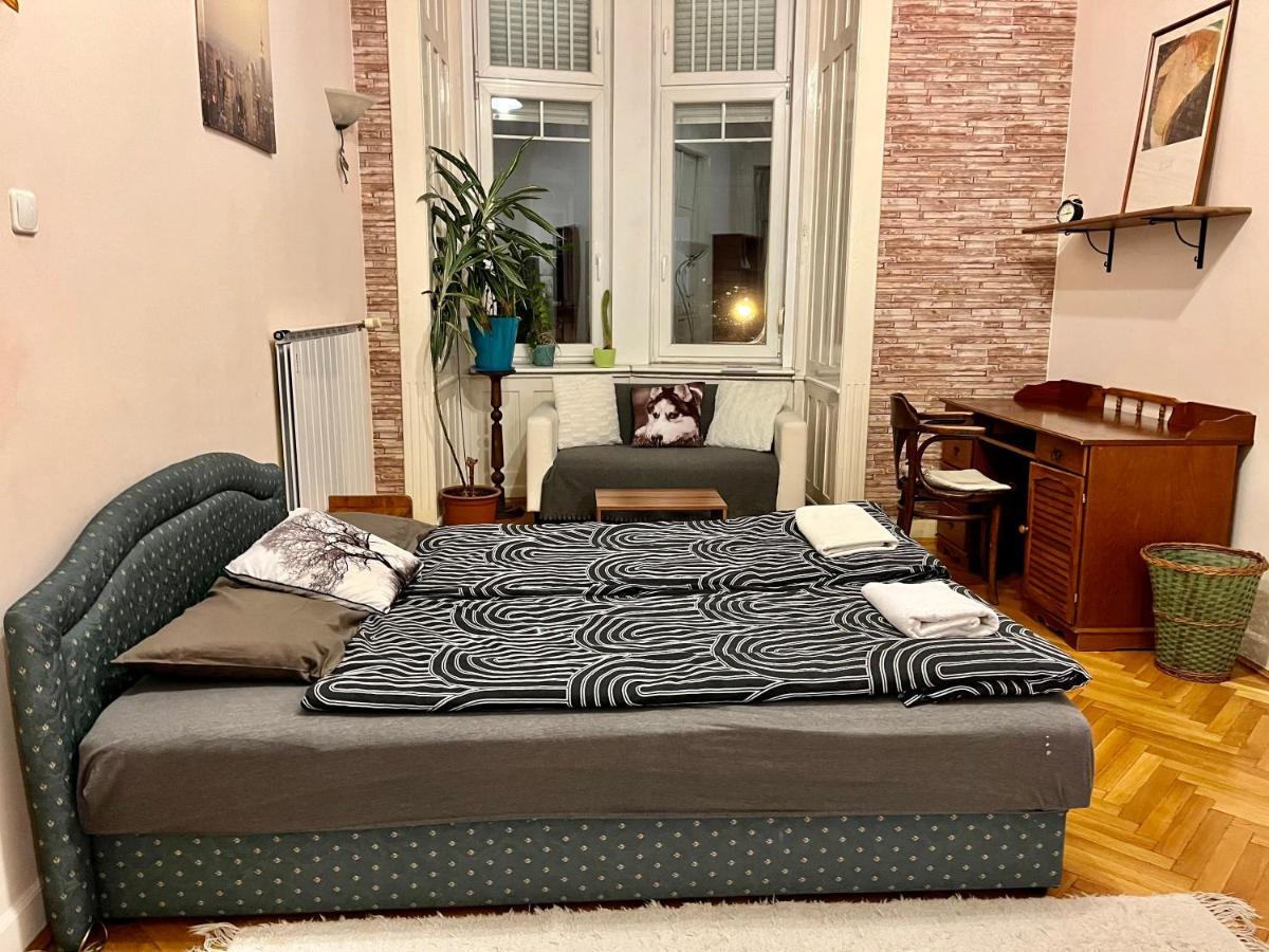 Zen Hostel By Central Market Будапеща Екстериор снимка