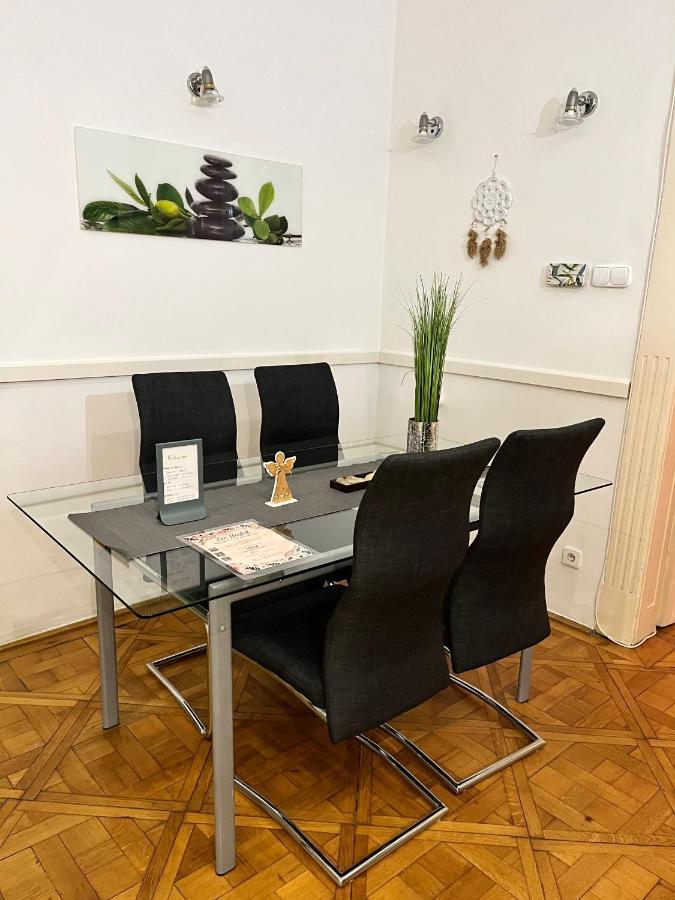 Zen Hostel By Central Market Будапеща Екстериор снимка