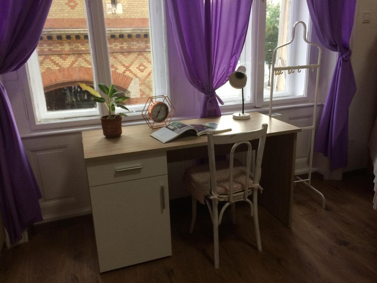 Zen Hostel By Central Market Будапеща Стая снимка